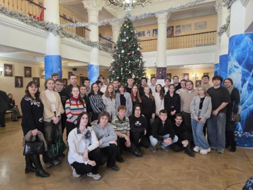 Студенты специальности ИСП посетили патриотический спектакль «Говорят погибшие герои» Студенты специальности ИСП посетили патриотический спектакль «Говорят погибшие герои»