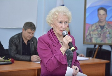 _DSC2575_cr.jpg