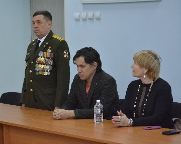 _DSC2517_cr.jpg