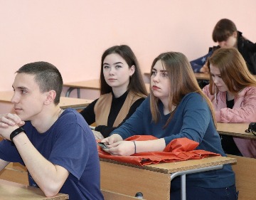 IMG_1637_cr.jpg