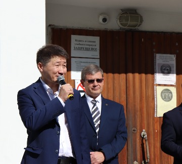 IMG_7199_cr.jpg