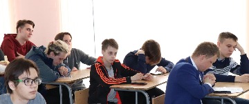 IMG_1643_cr.jpg