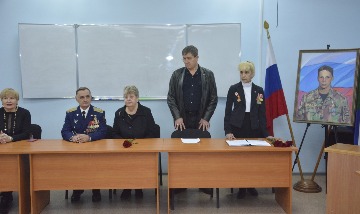 _DSC2500_cr.jpg