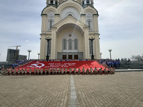 Студенты ХИИК СибГУТИ приняли участие в шествии «Волонтёры Победы»