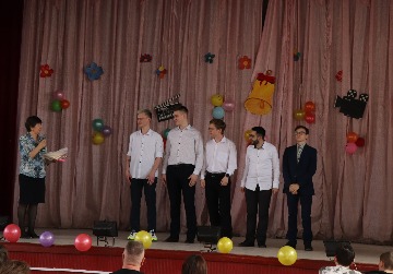 IMG_7442_cr.jpg