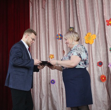 IMG_0073_cr.jpg
