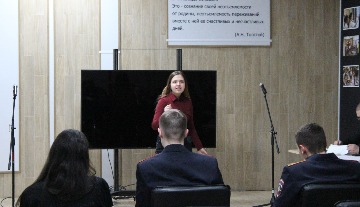 IMG_8768_cr.jpg