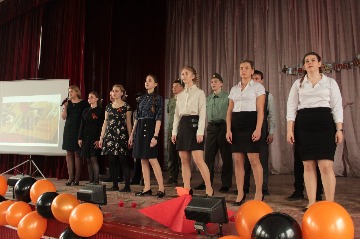 IMG_0345_cr.jpg