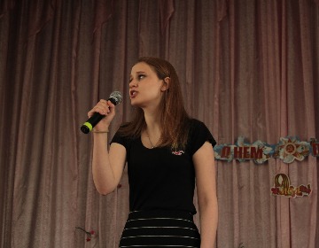IMG_0104_cr.jpg