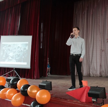 IMG_0048_cr.jpg