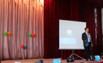IMG_1711_cr.jpg