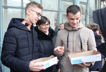 IMG_0061_cr.jpg