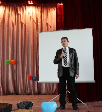 IMG_1715_cr.jpg