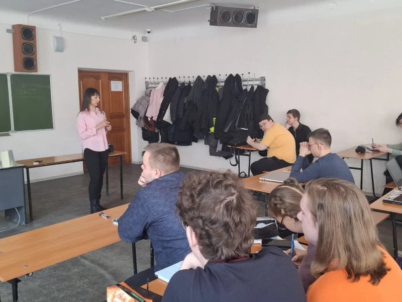 В ХИИК  прошла профилактическая встреча со студентами СПО о здоровом образе жизни