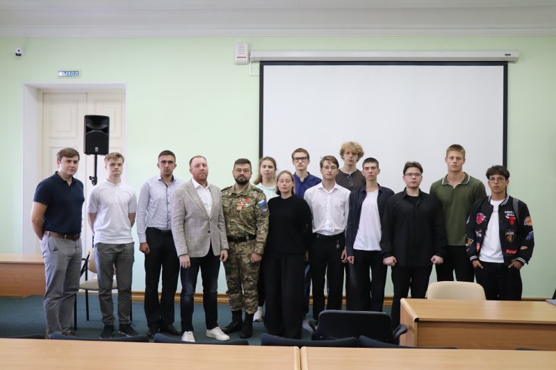 В рамках патриотического воспитания: студенты посетили лекцию о противодействии терроризму