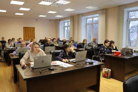 В ХИИК СибГУТИ состоялось практическое занятие по работе в ЭИОС для преподавателей