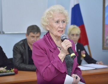 _DSC2573_cr.jpg