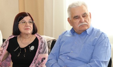 IMG_3144_cr.jpg