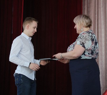 IMG_0088_cr.jpg