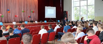 IMG_1689_cr.jpg