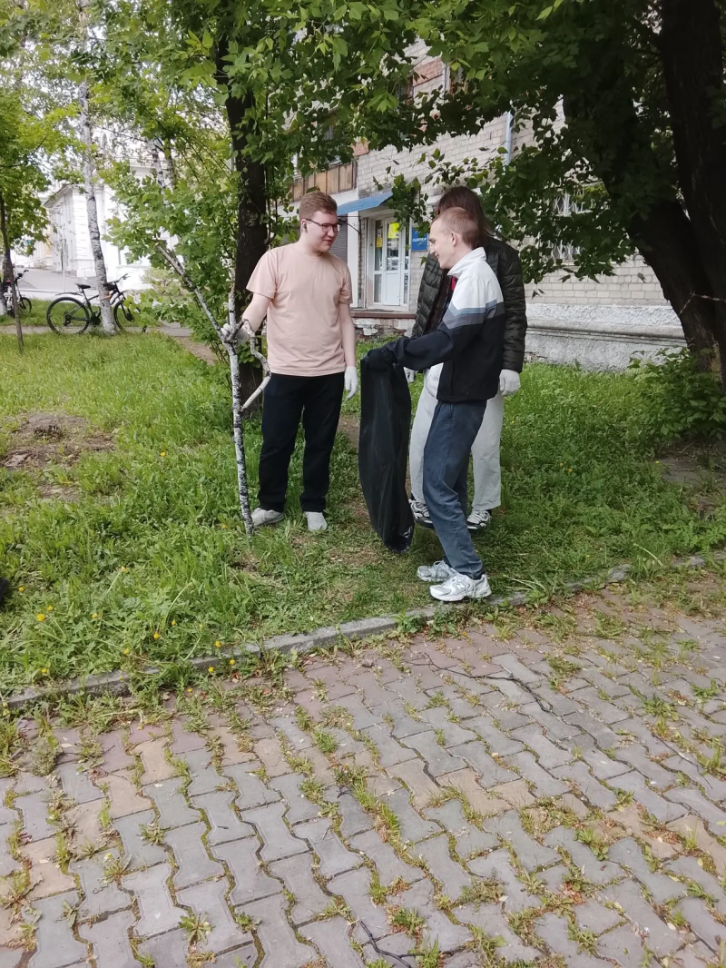 Санитарная пятница в ХИИК СибГУТИ: вместе делаем институт чище!