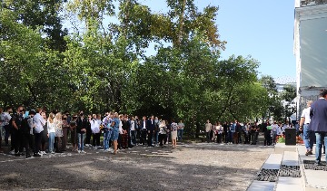 IMG_7155_cr.jpg