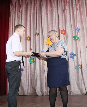 IMG_0083_cr.jpg