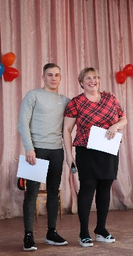 IMG_2527_cr.jpg