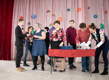 IMG_4353_cr.jpg