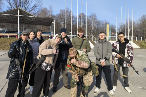 От лекций — к учениям: как студенты ХИИК СибГУТИ провели субботу в воинской части От лекций — к учениям: как студенты ХИИК СибГУТИ провели субботу в воинской части